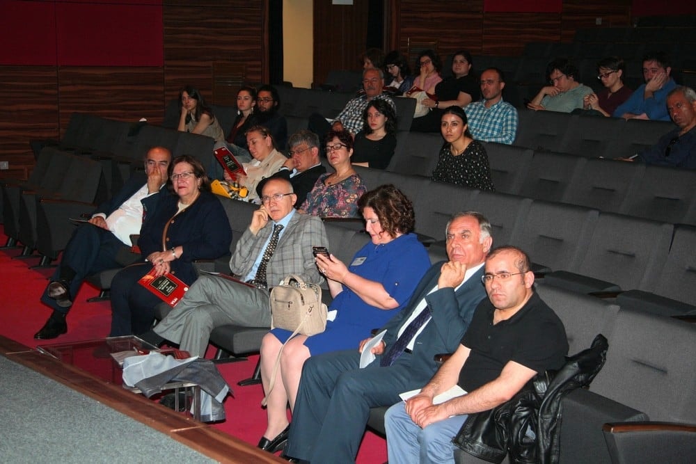 Hukuka Felsefi ve Sosyolojik Bakışlar VIII - 23