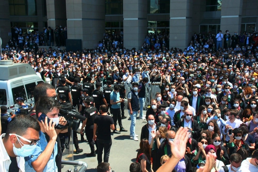 Yasa Yapma Gücünü Silah Olarak Kullananları Uyarıyoruz - 25