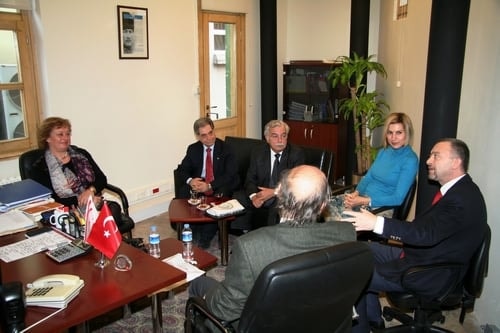 Rauf Denktaş Türk Dünyasının Kahramanıdır

 - 55