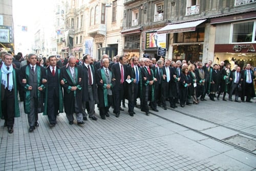 Barolar “Yargıya Ve Ülkeye Sahip Çıkma” Yürüyüşü Yaptılar - 46