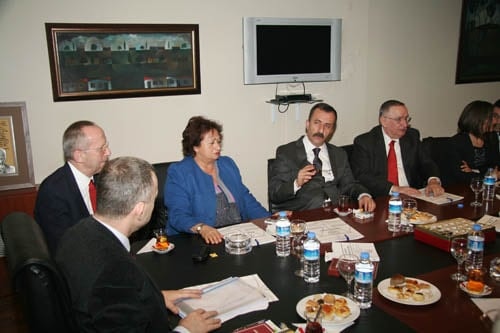 Bursa Barosu Yönetiminden İstanbul Barosuna Destek
 - 27