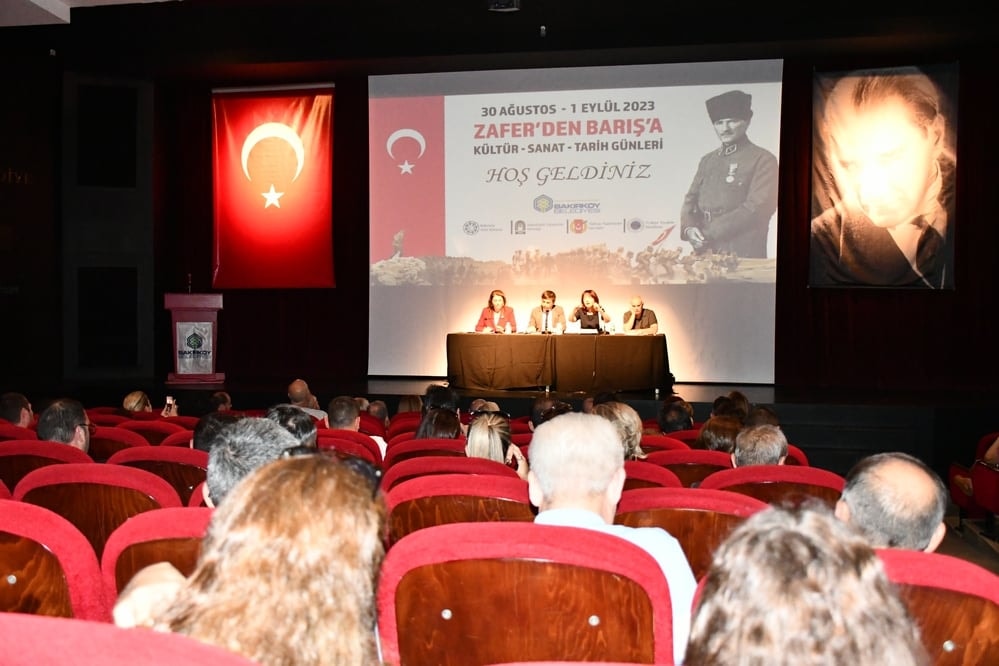 Baro Başkanımız Av. Filiz Saraç Bakırköy’de 30 Ağustos Panelinde Konuştu - 1