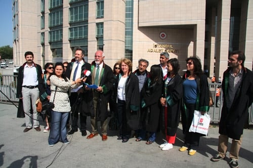 Taksim'de Kolluk Suç İşlemektedir - 5