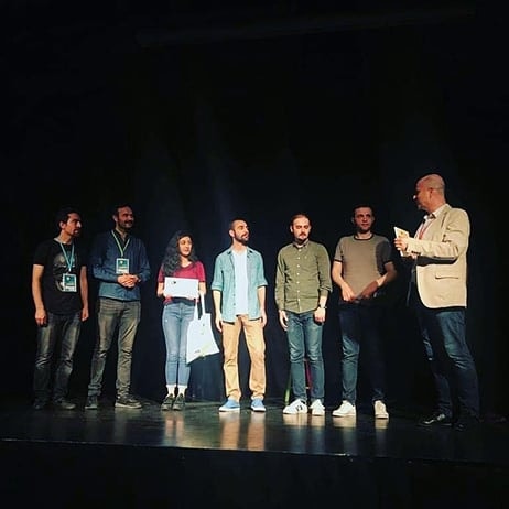 ‘Cübbesizler’ Ayvalık Tiyatro Festivalinde