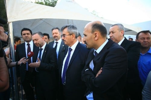 İstanbul Barosu Başkan Ve Yönetim Kurulu Üyeleri, Acıyı Paylaşmak, İncelemelerde Bulunmak İçin Soma’Daydı

 - 16