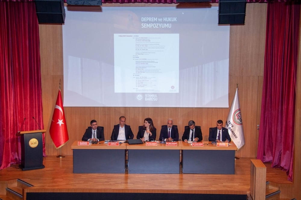 Deprem ve Hukuk Sempozyumu