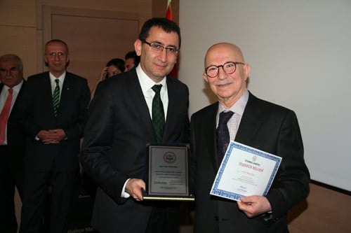 Hukuk Eğitimi Büyük Bir Kaosa Sürüklenmiştir - 103