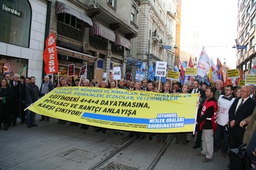4+4+4 Dayatması Yürüyüşle Protesto Edildi

 - 8