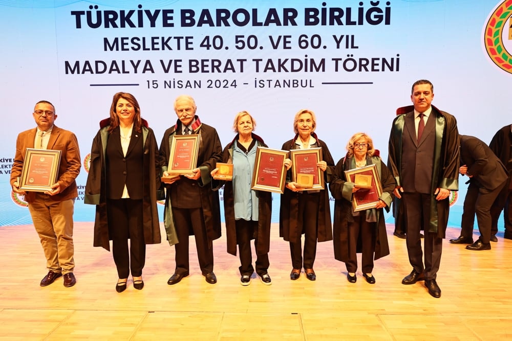 Meslekte 40, 50 ve 60 Yılını Dolduran Meslektaşlarımıza Plaket Verildi - 43