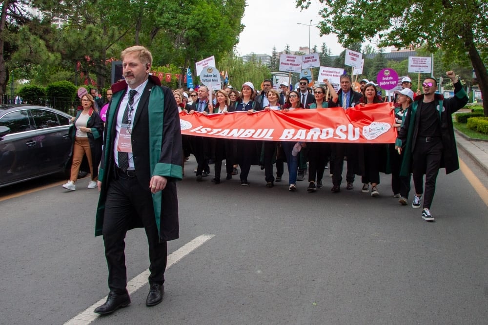 Binlerce Meslektaşımızla “Avukat İçin de Adalet” İçin Ankara’da Bir Araya Geldik - 42