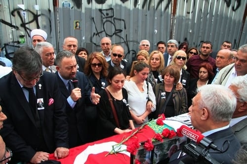 Av. Cengiz Kayıtmazer Son Yolculuğuna Uğurlandı
 - 44