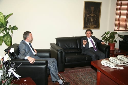 Beyoğlu Belediye Başkanının
Baroya İade-İ Ziyareti - 9