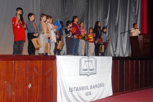 İstanbul Barosu 12 Yaş Altı Satranç Turnuvası Yapıldı
 - 13