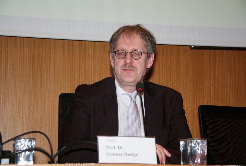 Karşılaştırmalı Hukukta Yapay Zekâ ve Sorumluluk Hukuku - 20