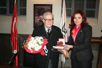 Turgut Özakman: “Gün Yeni Emperyalizme Karşı Kenetlenme Günüdür”  - 8