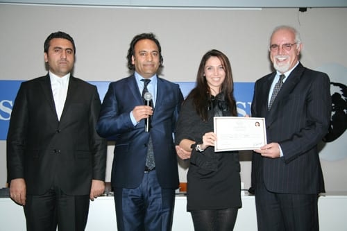 21. Dönem Hukuk İngilizcesi Ve Terminolojisi Derslerini Tamamlayanlara Katılım Belgeleri Verildi
 - 5