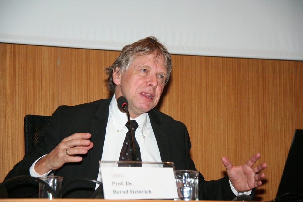 Karşılaştırmalı Hukukta Yapay Zekâ ve Sorumluluk Hukuku - 15