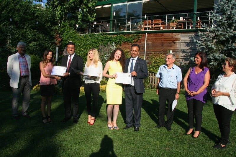 37. Dönem Hukuk İngilizcesi Ve Terminoloji Derslerine Katılanlara Törenle Belgeleri Verildi - 39