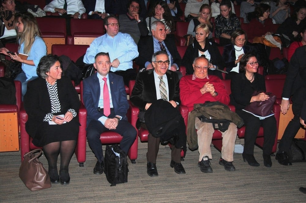 Hukuksal Gerçeklikler Bağlamında Anayasa Değişikliği - 10