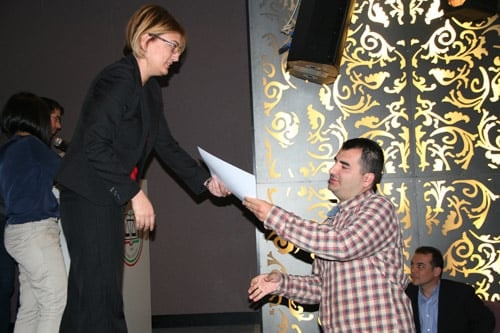 “Kadın Hakları Ve Aile İçi Şiddet” Konulu Sertifika Programı

 - 36