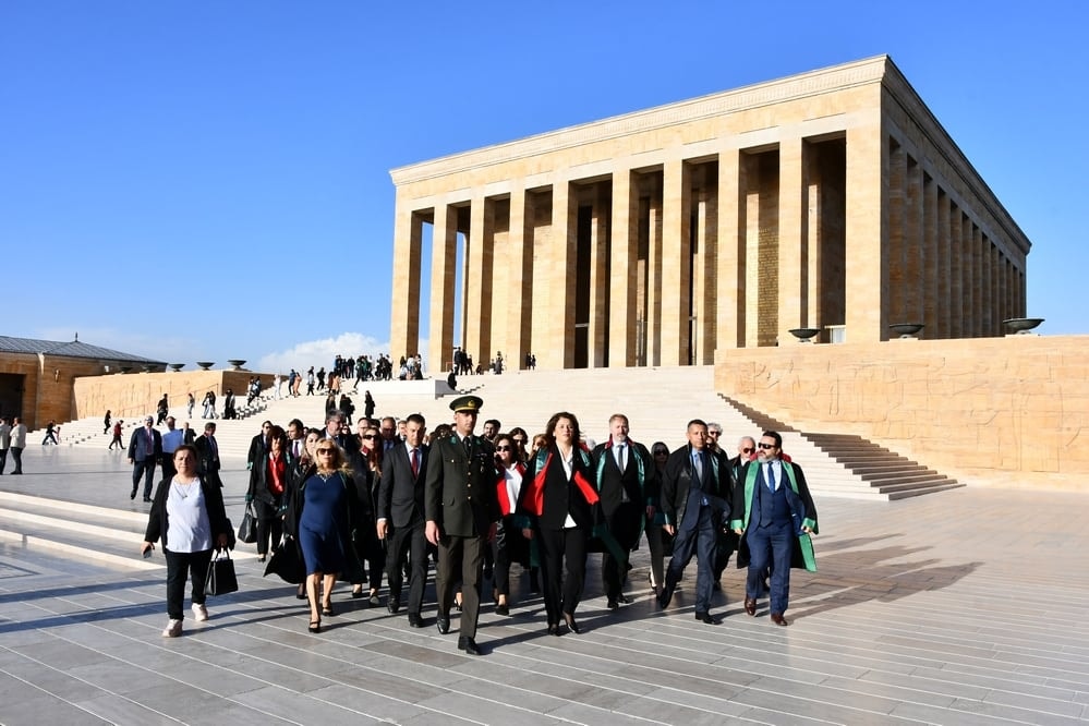 İstanbul Barosu Cumhuriyetimizin 100. Yılında Anıtkabir’de ATAMIZIN Huzurunda - 13
