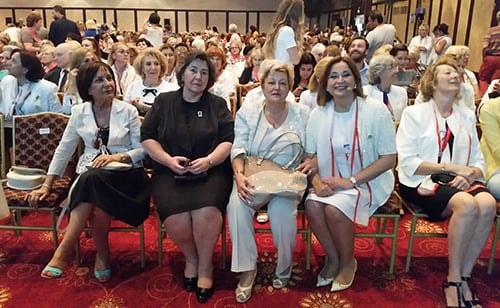 1450 Yabancı Meslek Ve Hukukçu Kadının Katıldığı Uluslararası Toplantı
