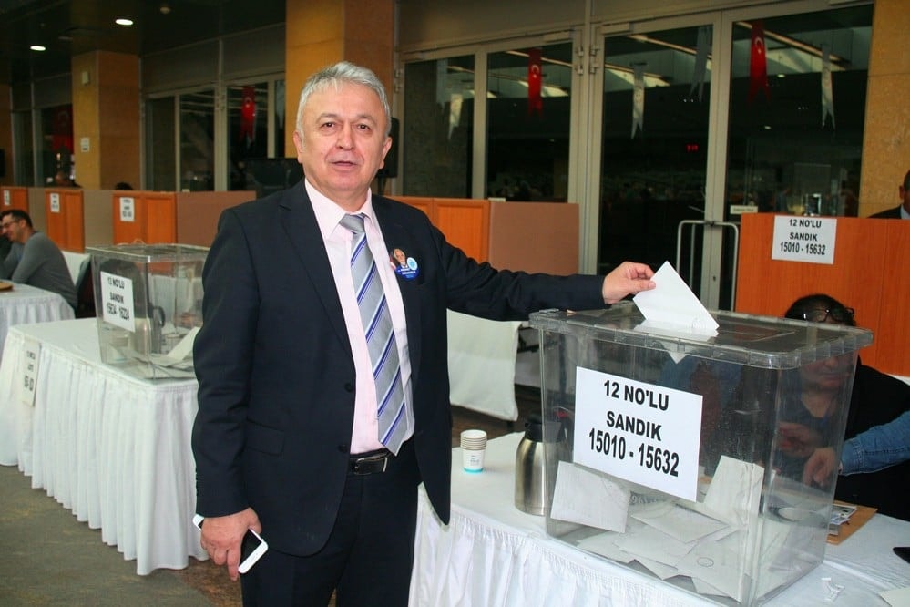 Başkan Durakoğlu Güven Tazeledi - 411