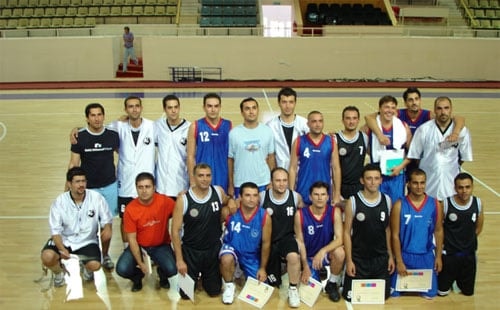 Basketbol Ve Voleybol Takımlarımız
Yeni Sporcular Bekliyor - 1