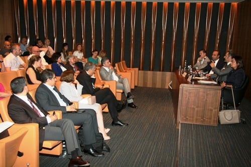 Sermaye Piyasası Kanununda Halka Açık 
Şirketlerle İlgili Suç Ve Yaptırımlar

 - 51