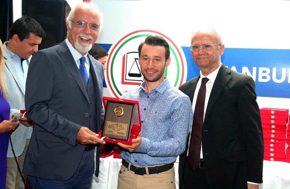 Sem Eğitmenlerine Plaket Verildi - 100