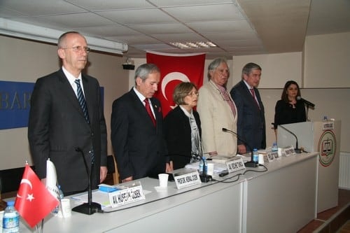 Her Yönüyle Ermeni Sorunu

 - 3