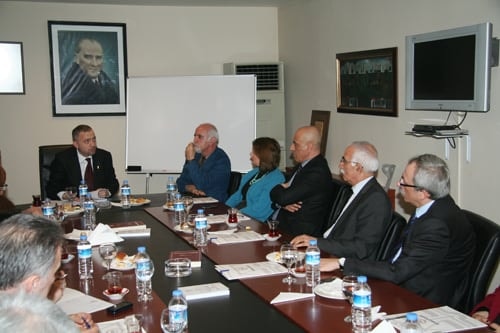 İzmir Barosu Yönetiminden 
İstanbul Barosuna Destek - 34