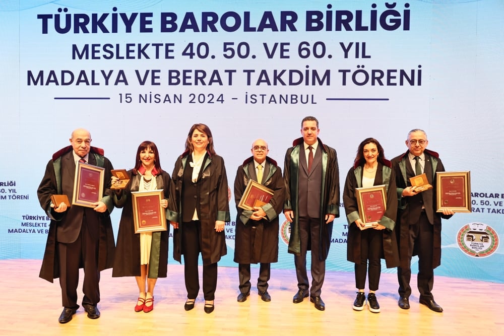 Meslekte 40, 50 ve 60 Yılını Dolduran Meslektaşlarımıza Plaket Verildi - 286