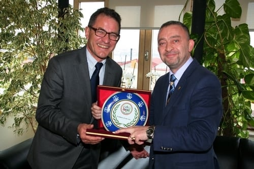 Almanya Başkonsolusu Baromuzu Ziyaret Etti
 - 13