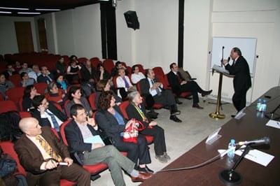 Felsefe Avukatlağın Profilini Yükseltir 

