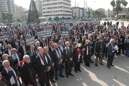 Savunma Susturulamaz Mitingi Yapıldı

 - 14