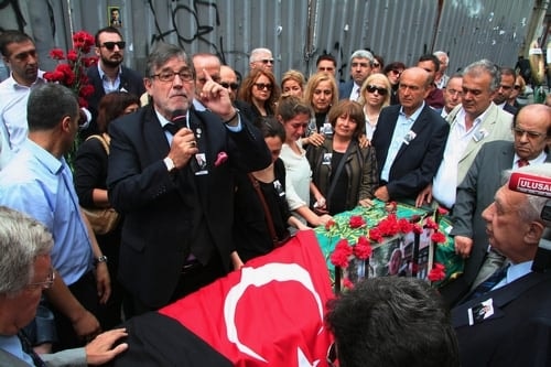 Av. Cengiz Kayıtmazer Son Yolculuğuna Uğurlandı
 - 28