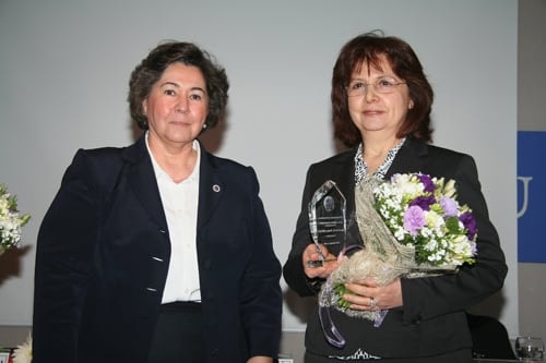 Önder Kadınlar Ödüllendirildi
 - 29