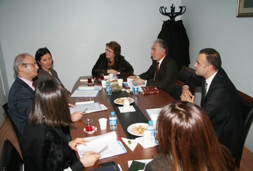 Staj Eğitim Merkezinde Nöbet Değişimi

 - 10