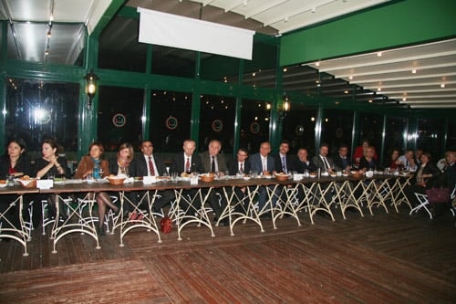 Avukatın Meselesi Yurttaşın Meselesi Haline Gelmeli

 - 19