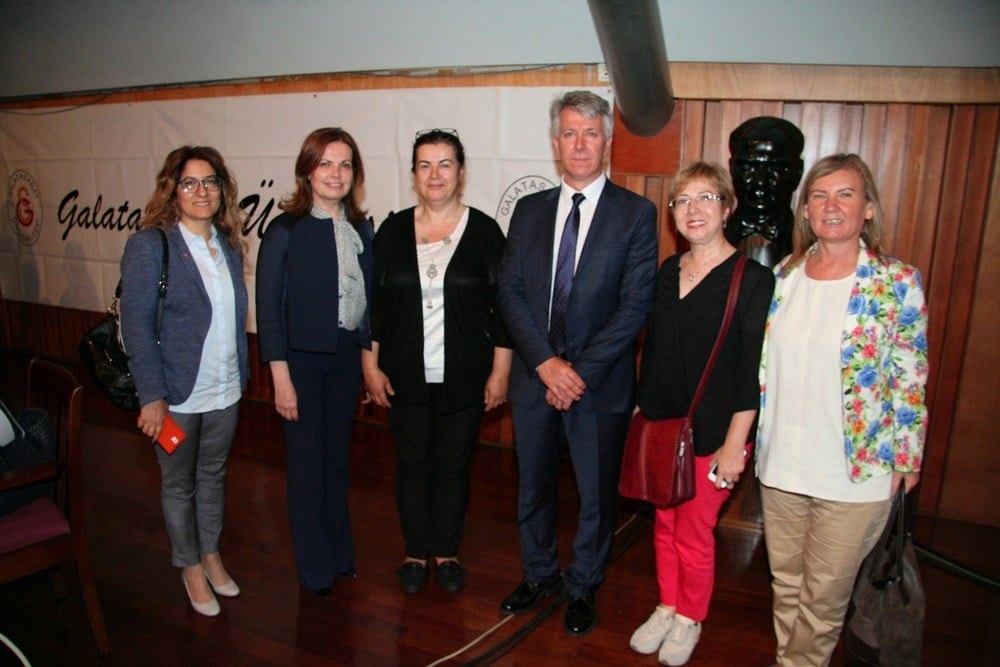 İş Hukuku Ve Sosyal Güvenlik Hukukuna İlişkin Sorunlar - 218