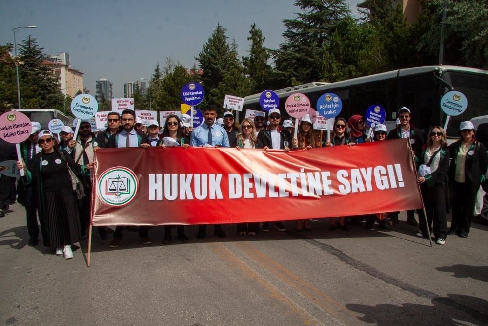 Binlerce Meslektaşımızla “Avukat İçin de Adalet” İçin Ankara’da Bir Araya Geldik - 16