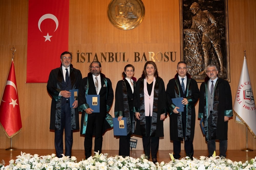 Meslekte 25, 30 ve 35 Yılını Dolduran Meslektaşlarımıza Plaket Verildi - 7