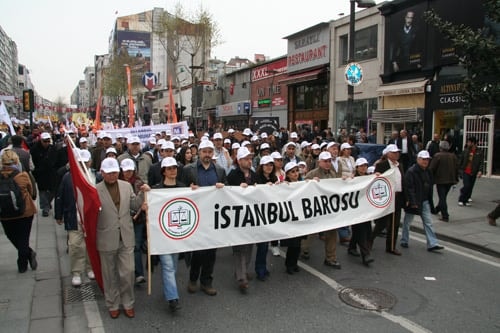 1 Mayıs Coşkuyla Kutlandı

 - 11