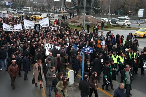 Polis Devleti Değil Hukuk Devleti

 - 15