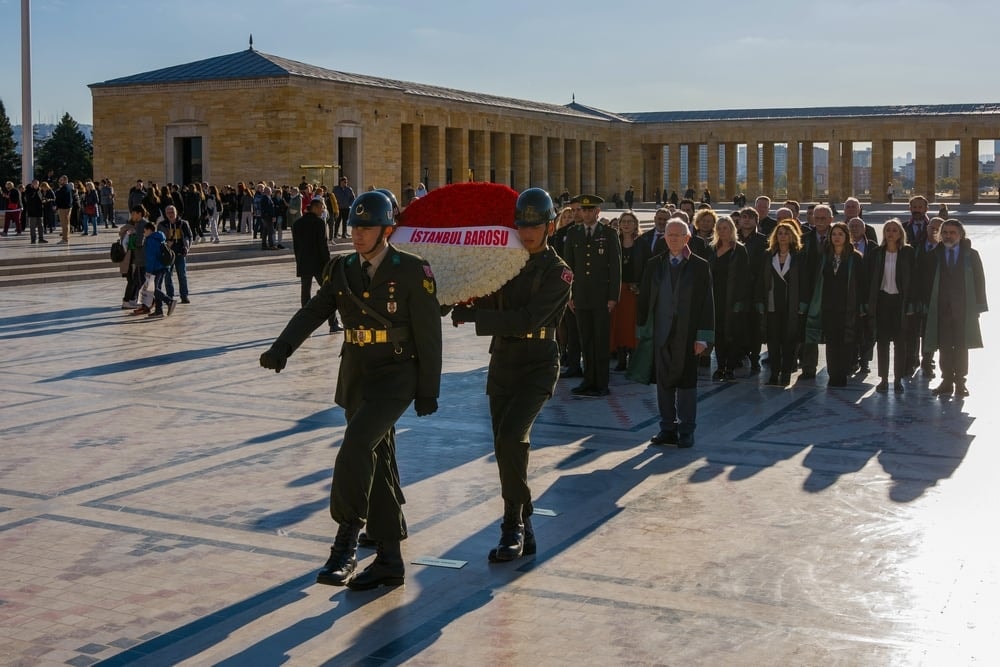 İstanbul Barosu Kurulları Anıtkabir’de ATA’nın Huzurundaydı