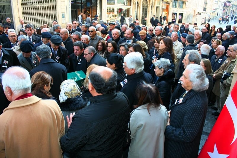 Başkanımız Av. Kazım Kolcuoğlu’nu Son Yolculuğuna Uğurladık - 43
