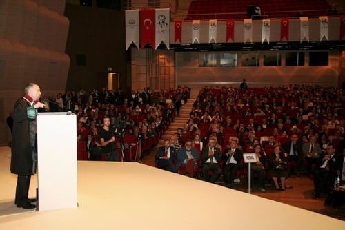 Ümit Kocasakal İstanbul Barosu Başkanlığına Yeniden Seçildi 

 - 100