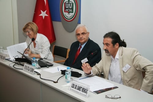 Hukuk Ve Tıp Mensupları Arasında Ortak Dil
 - 27