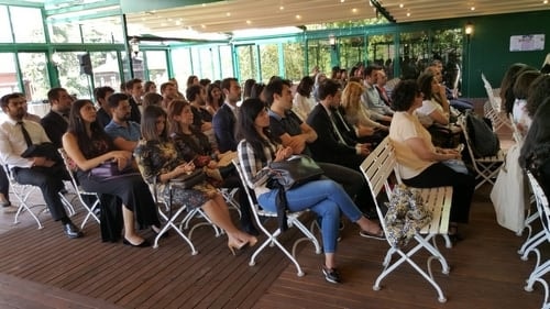 35. Dönem Hukuk İngilizcesi Ve Terminolojisi Derslerini Tamamlayanlara Katılım Belgeleri Verildi
 - 9